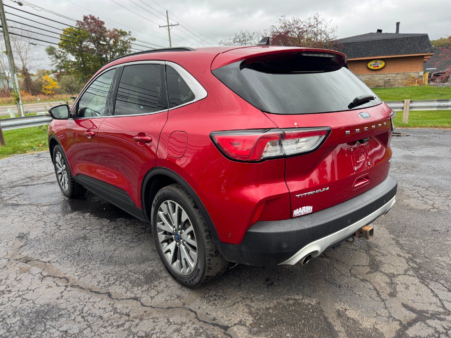 Used 2020 Ford Escape Titanium AWD/4WD image 3