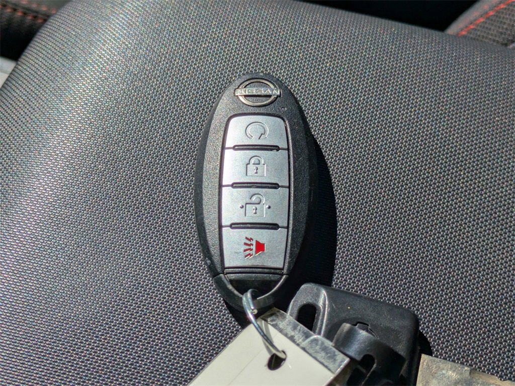 Used 2023 Nissan Frontier PRO-4X w/ Pro Convenience Package image 32