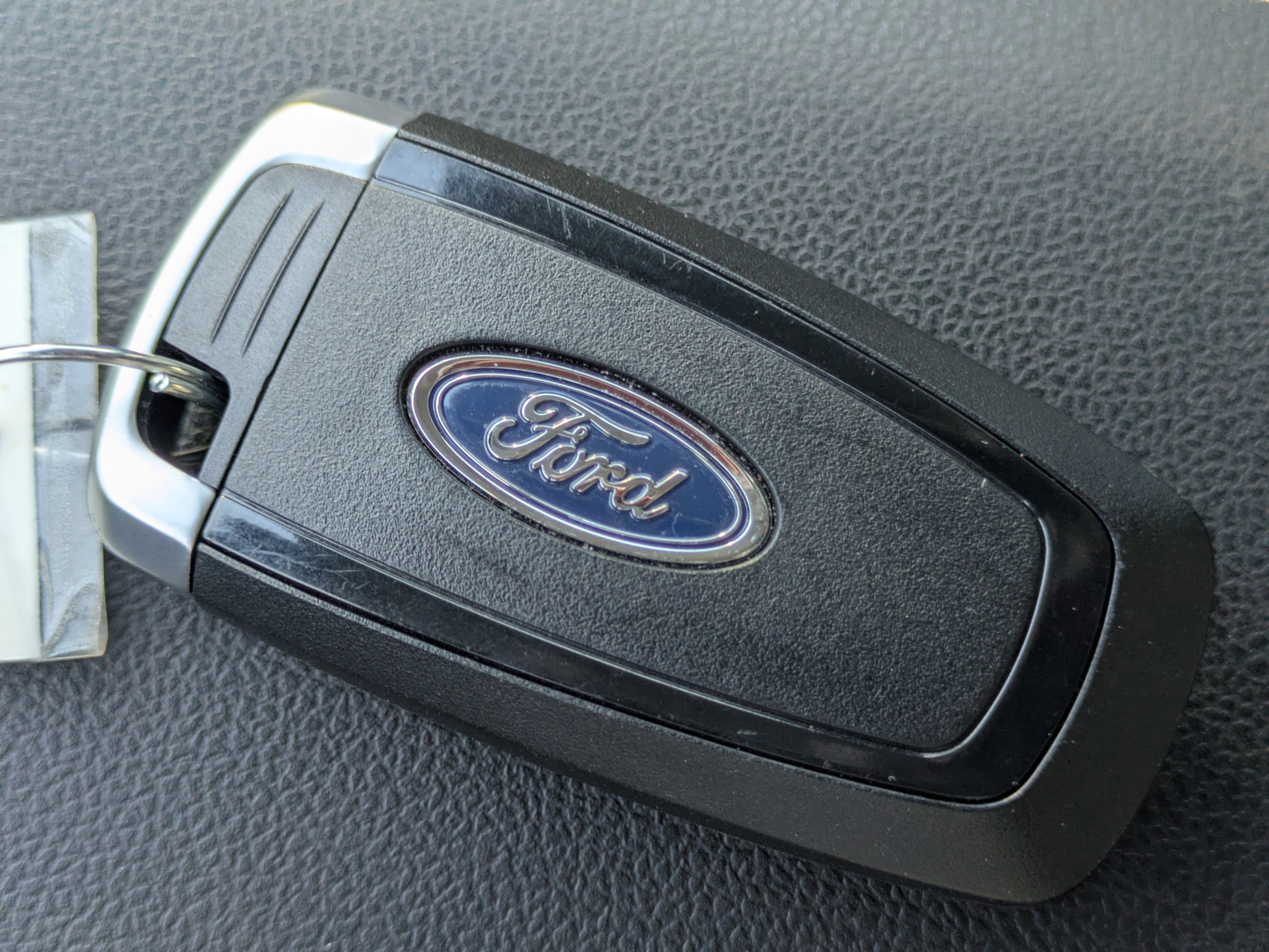 Used 2023 Ford Escape Platinum image 33