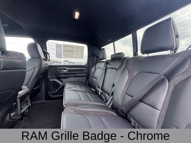 New 2026 RAM 1500 Laramie w/ Sport Appearance Package AWD/4WD image 18