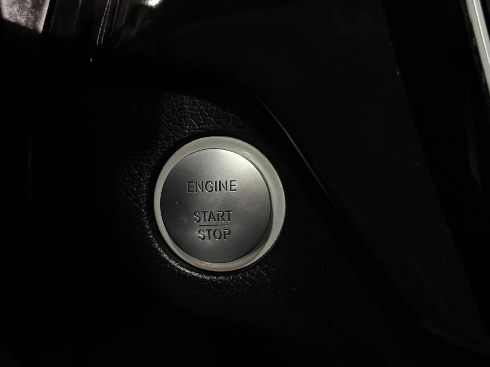 Used 2018 Mercedes-Benz GLE 350 4MATIC image 34
