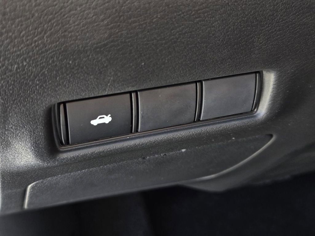 New 2026 Nissan Sentra SR w/ Floor Mat Package image 16