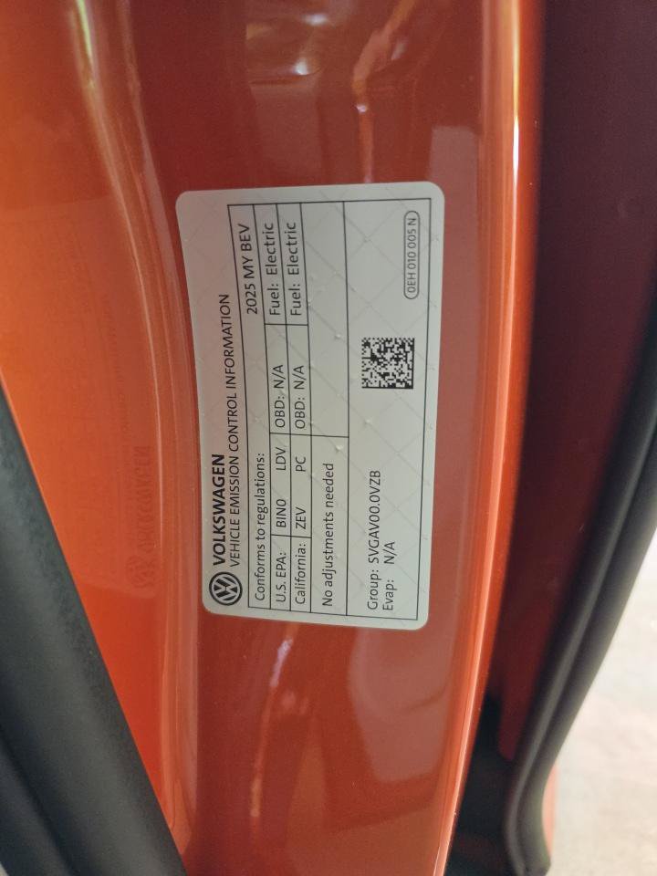 Used 2025 Volkswagen ID. Buzz 1st Edition AWD/4WD image 23
