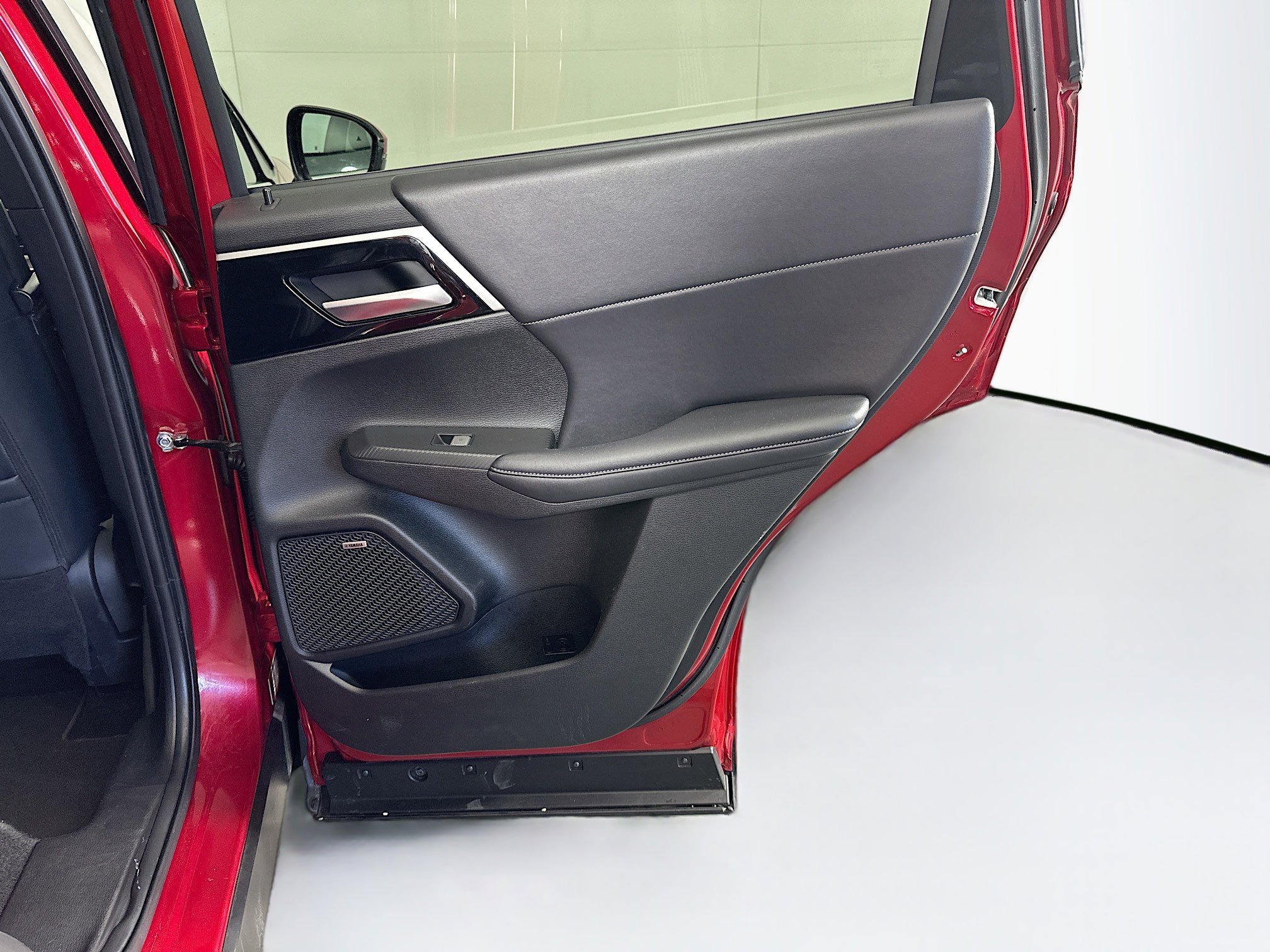Used 2025 Mitsubishi Outlander SE FWD image 32