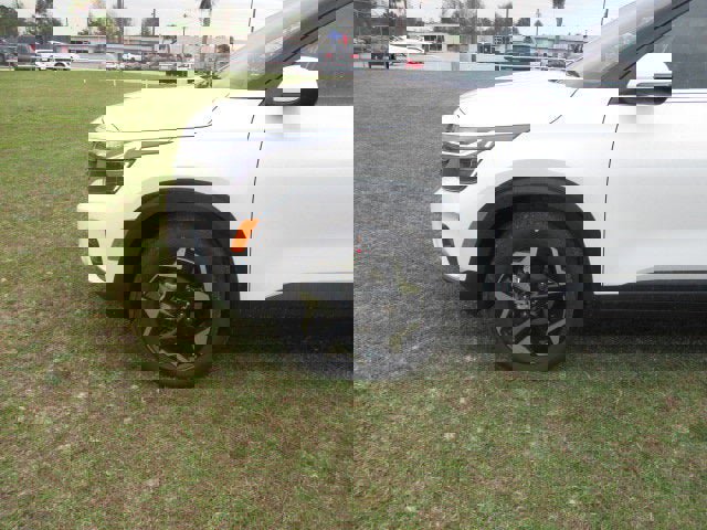 New 2025 Kia Seltos EX w/ EX Sunroof Package image 9