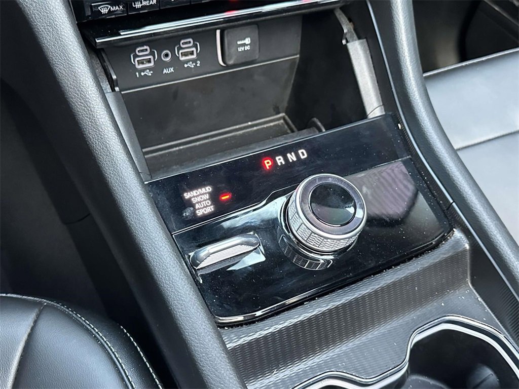 Used 2024 Jeep Grand Cherokee Limited image 27