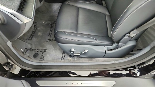 Used 2024 Lucid Air Touring image 33