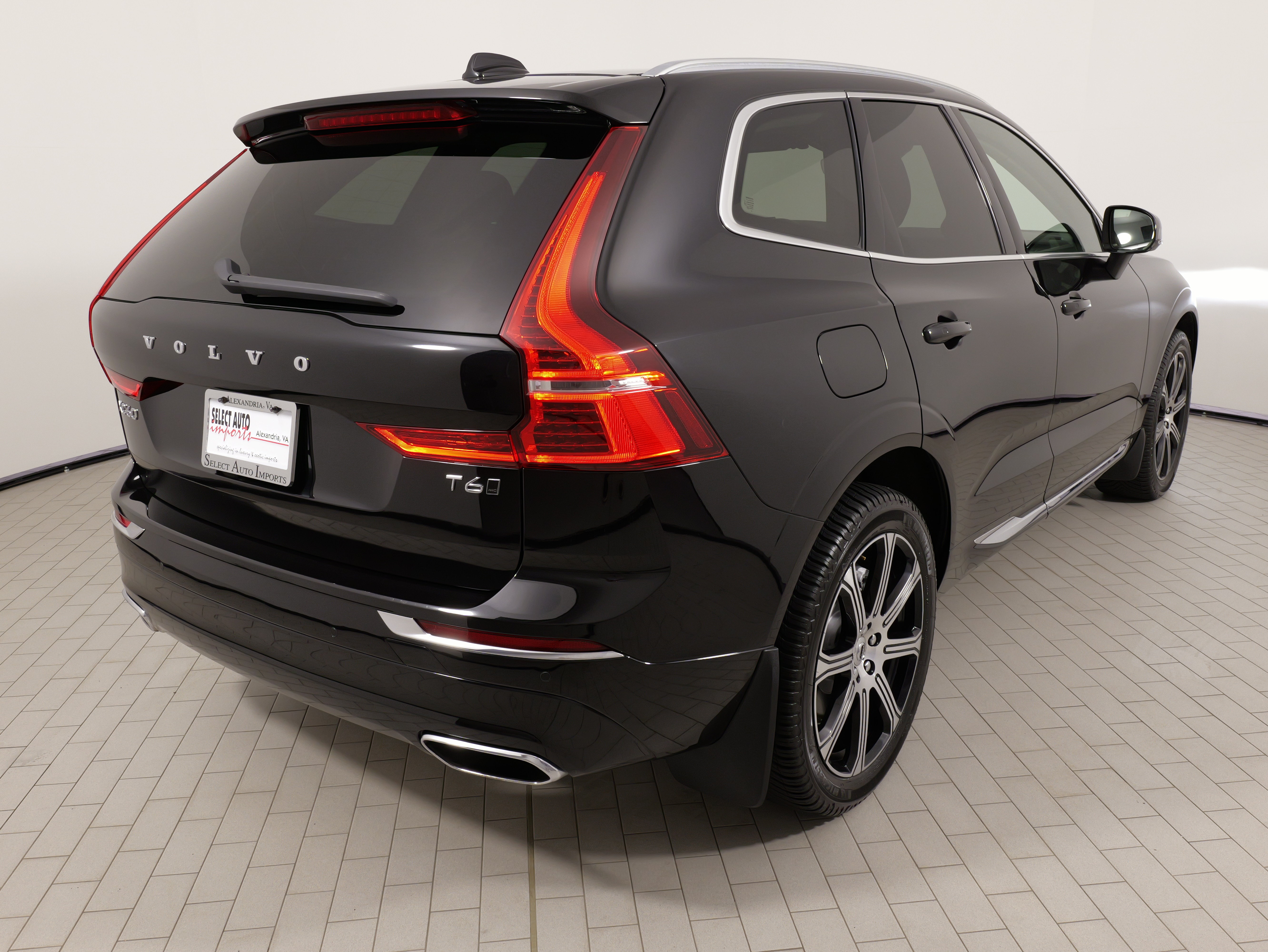 Used 2021 Volvo XC60 T6 Inscription w/ Advanced Package AWD/4WD image 12