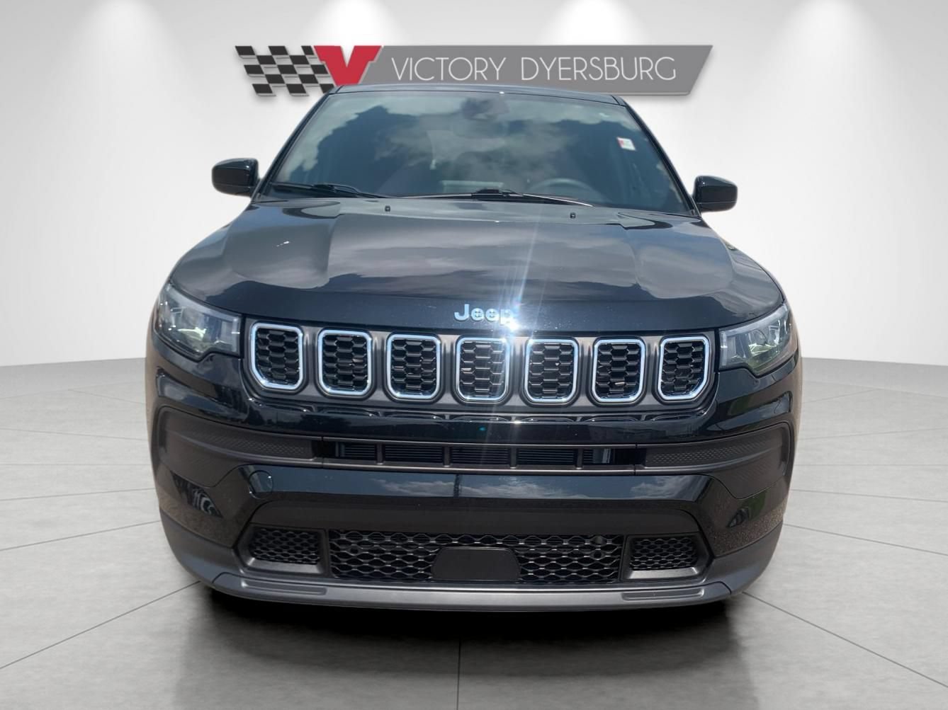 Used 2025 Jeep Compass Sport AWD/4WD image 9