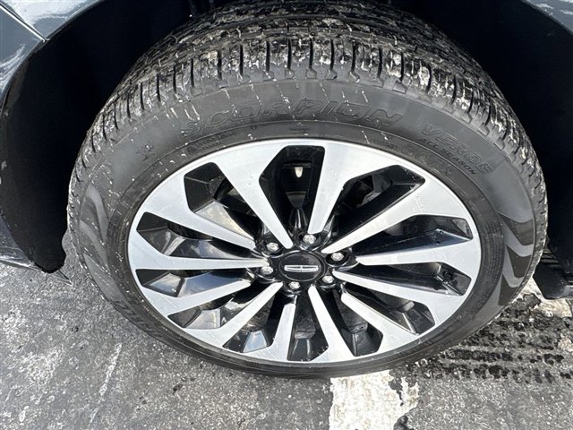 Used 2024 Lincoln Navigator L Reserve image 33
