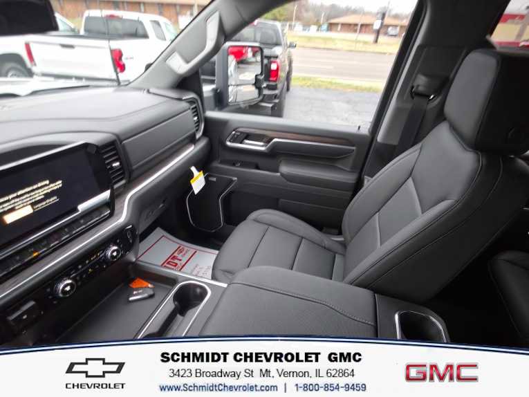 New 2026 GMC Sierra 2500 SLT w/ SLT Premium Package image 16