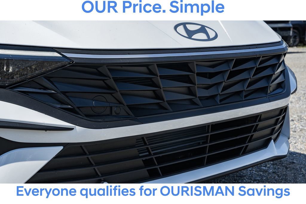 New 2025 Hyundai Elantra Sport image 9