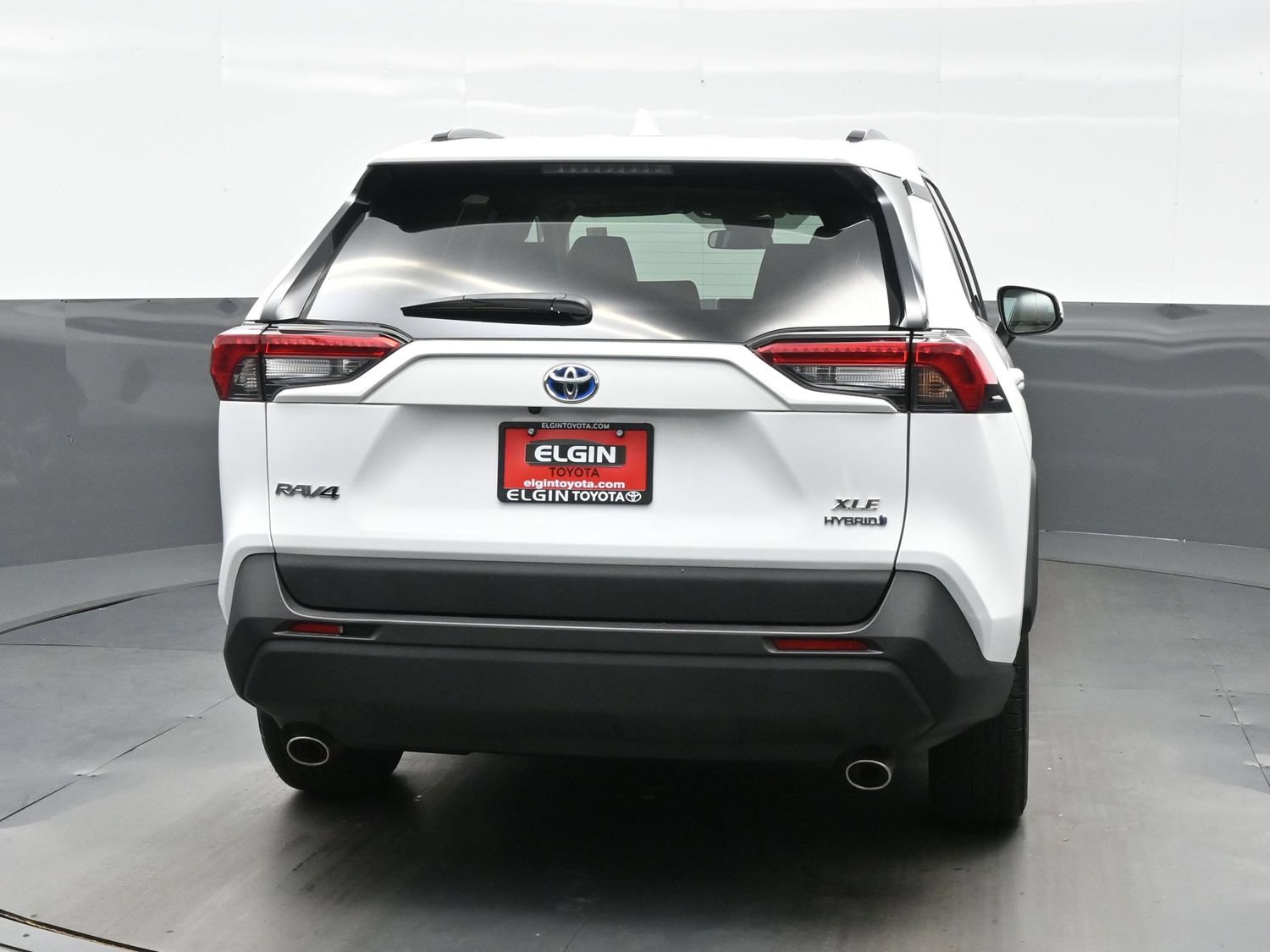 Used 2024 Toyota RAV4 XLE w/ Convenience Package AWD/4WD image 5