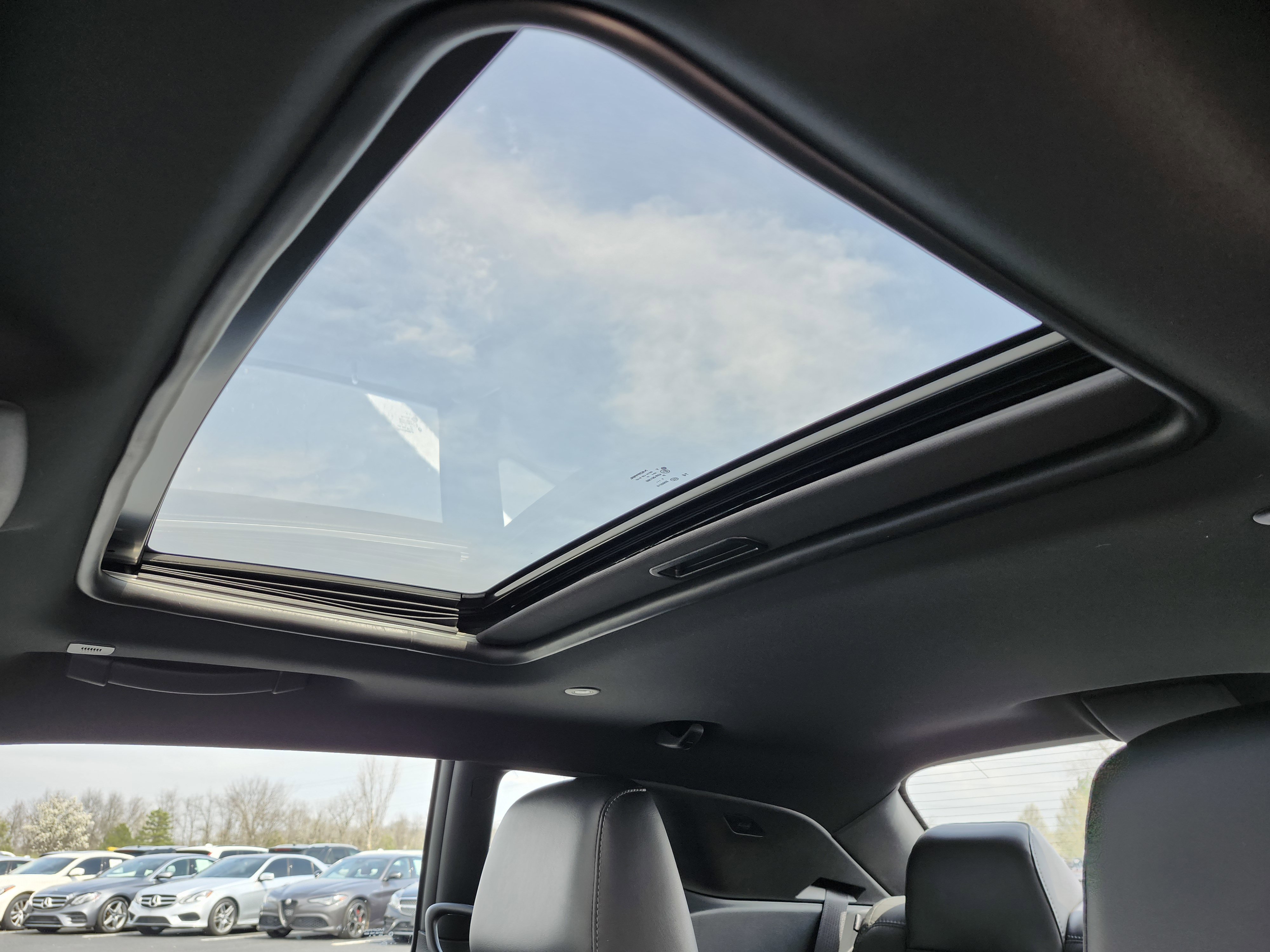 Used 2017 Dodge Challenger R/T Plus image 2