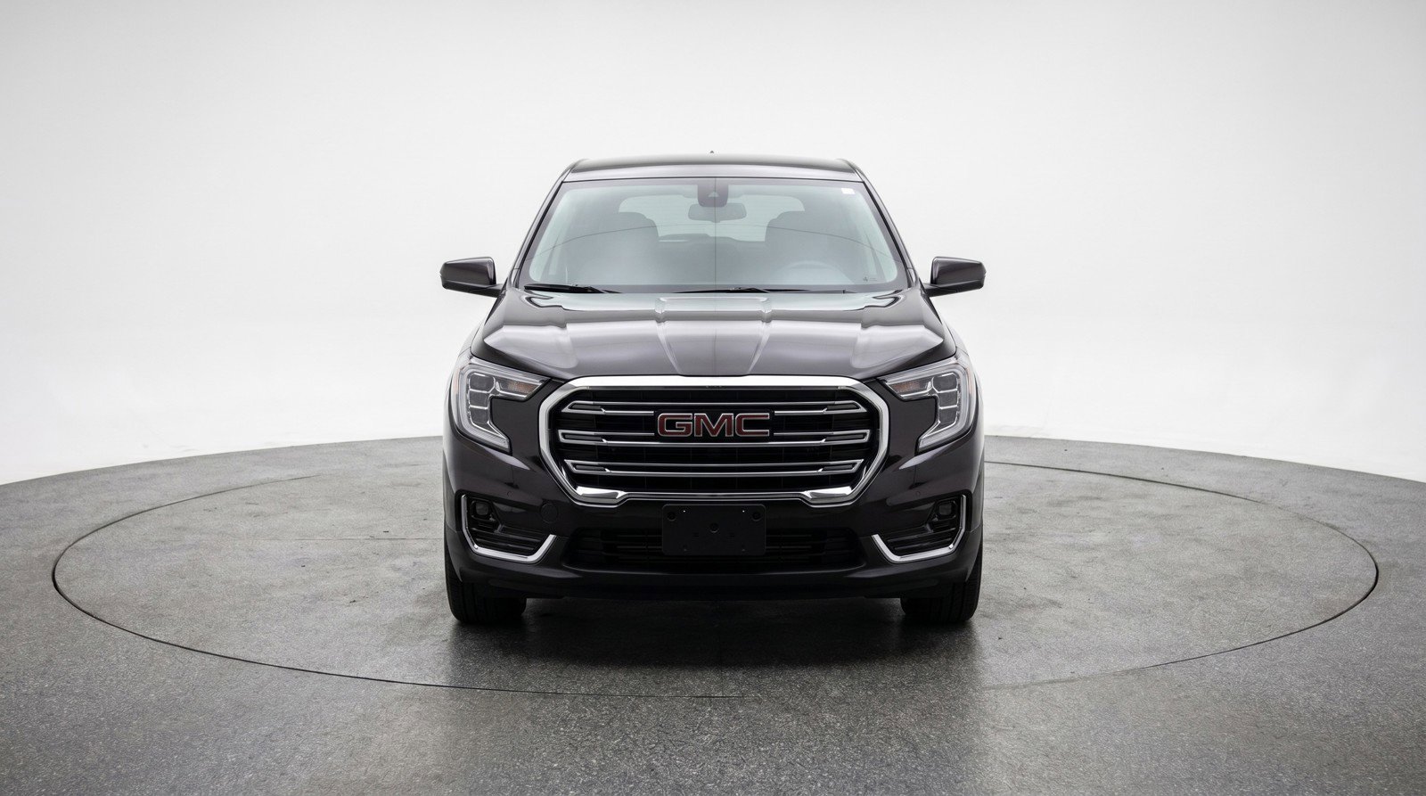 Used 2024 GMC Terrain SLT AWD/4WD image 2