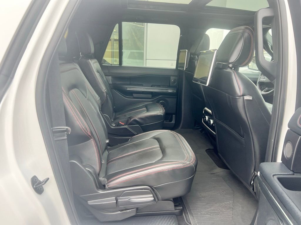 Used 2022 Ford Expedition Max Limited image 29