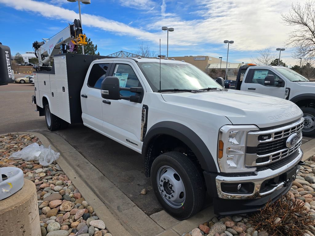 New 2026 Ford F550 4x4 Crew Cab image 9