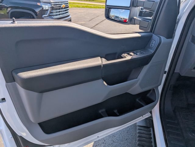 New 2026 Ford F250 XL w/ XL Chrome Package AWD/4WD image 14