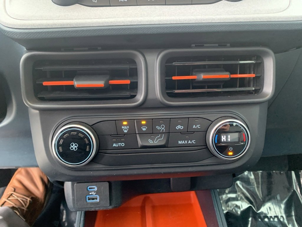 Used 2022 Ford Maverick XLT image 26