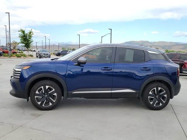 Used 2025 Nissan Kicks SV AWD/4WD image 2