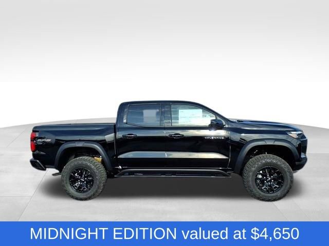 New 2026 Chevrolet Colorado ZR2 w/ Midnight Edition video 2