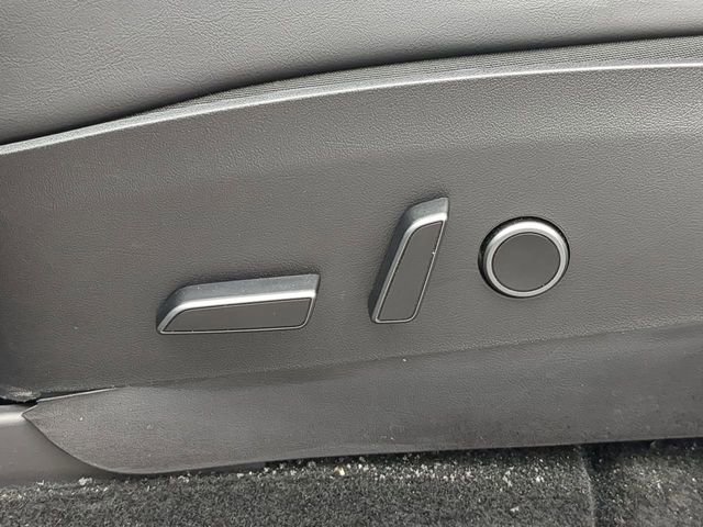 Used 2022 Tesla Model Y Performance image 26