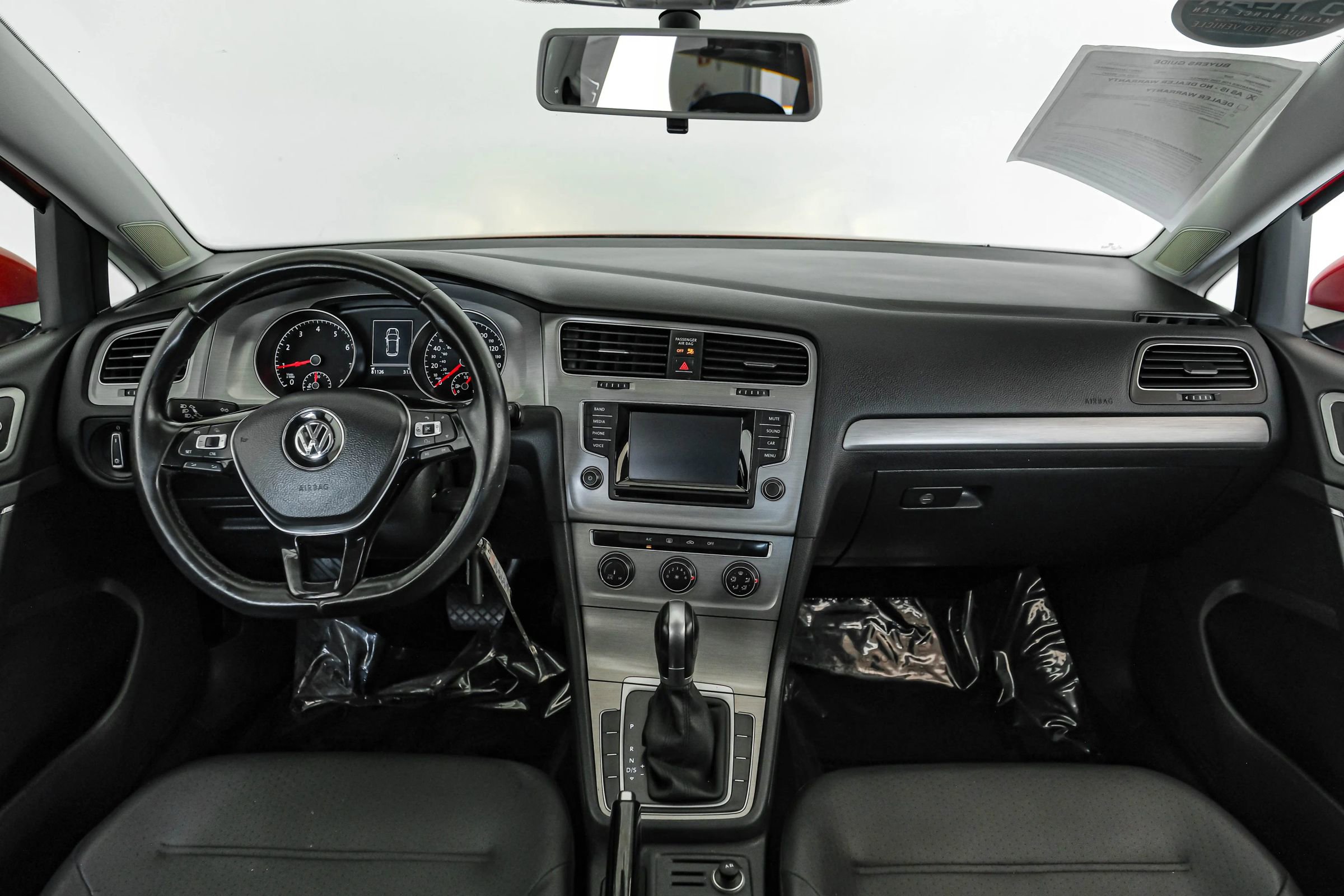 Used 2015 Volkswagen Golf SE image 12