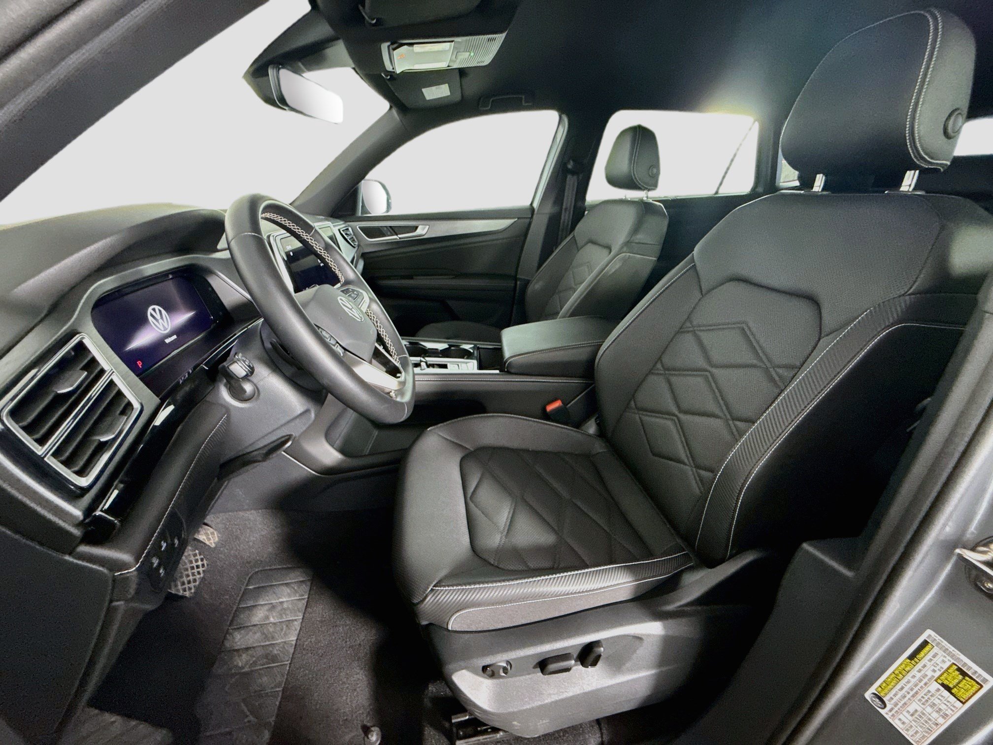 Used 2026 Volkswagen Atlas Cross Sport SE FWD image 22