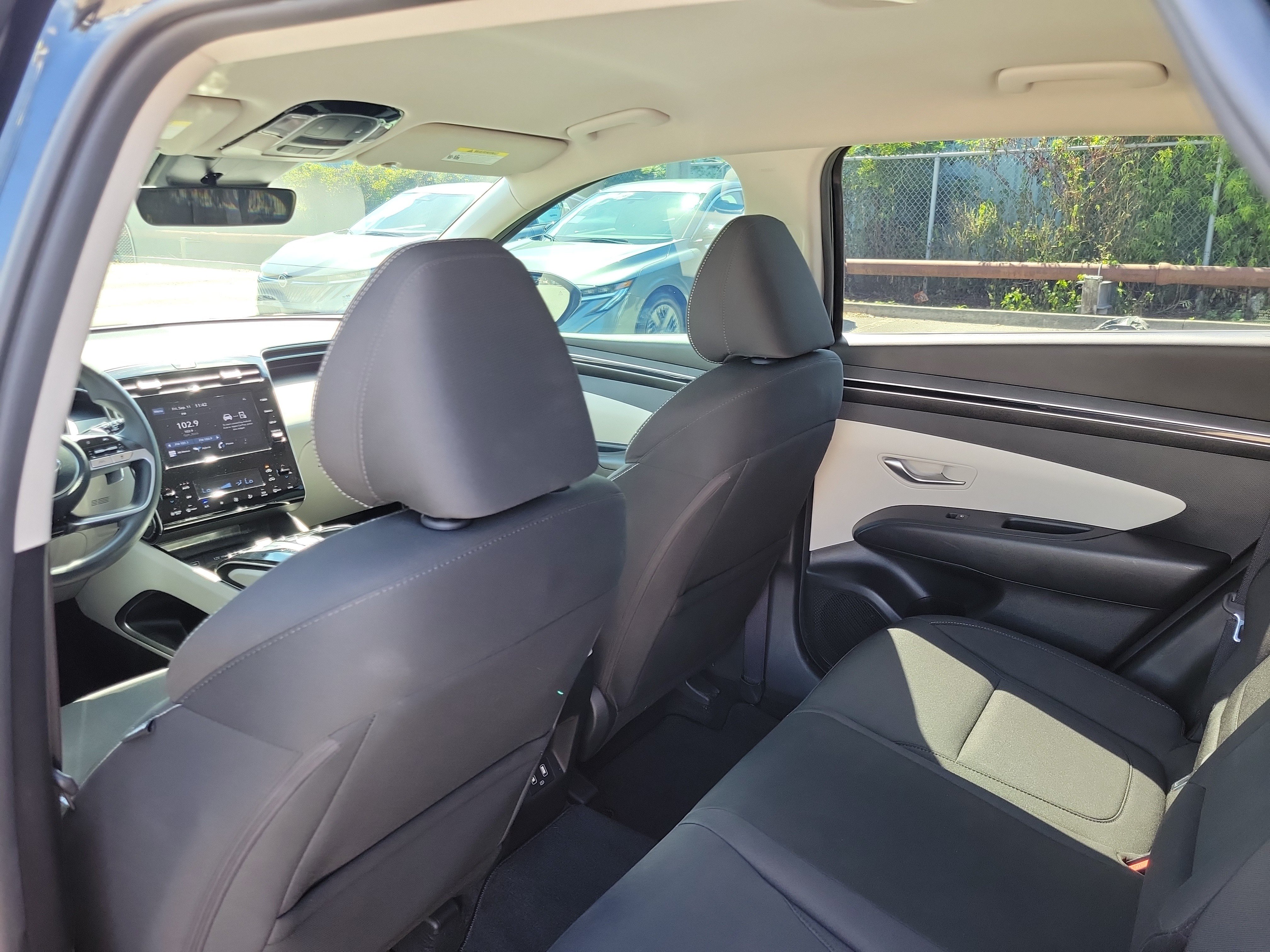 Used 2022 Hyundai Tucson Blue AWD/4WD image 11