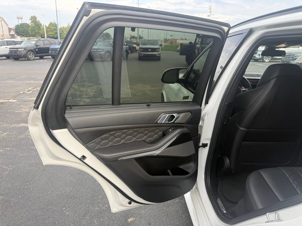 Used 2021 BMW X5 M w/ Executive Package AWD/4WD image 45
