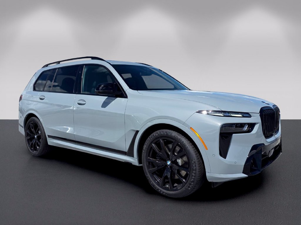 New 2027 BMW X7 M60i AWD/4WD image 1