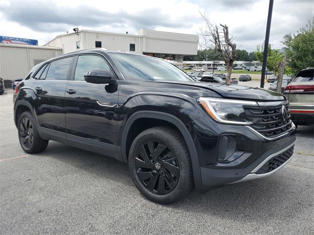 New 2026 Volkswagen Atlas Cross Sport SE image 3