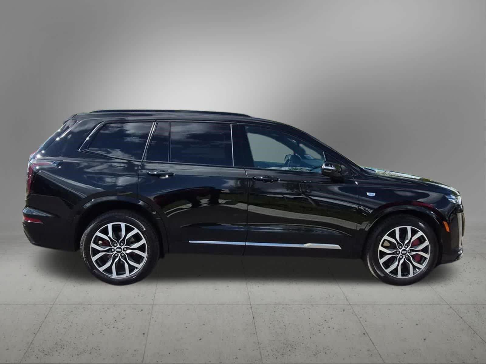 Used 2024 Cadillac XT6 Sport w/ Technology Package AWD/4WD image 7