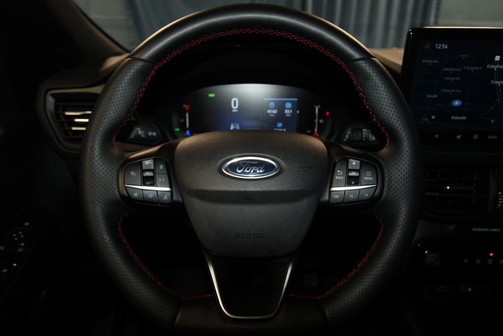 Used 2025 Ford Escape ST-Line w/ Equipment Group 301A image 11