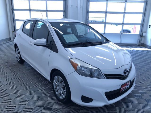Used 2014 Toyota Yaris L image 33