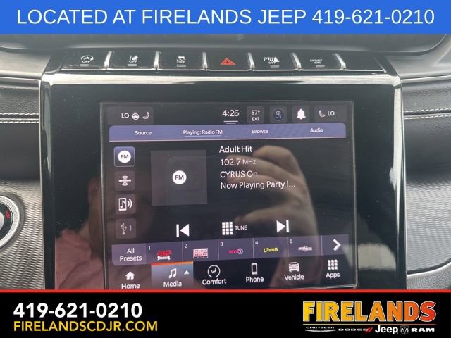 Used 2023 Jeep Grand Cherokee L Laredo image 28