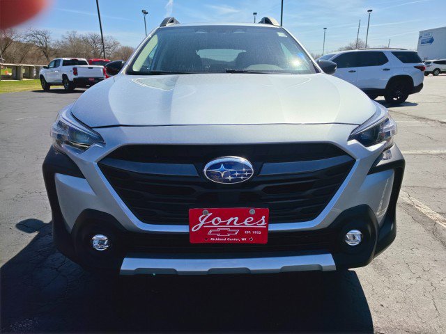 Used 2023 Subaru Outback Premium image 8
