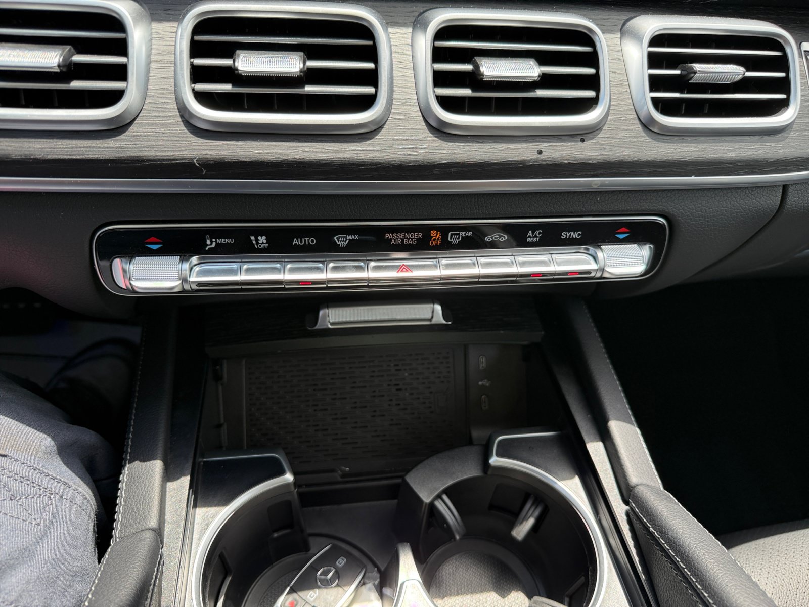 Certified 2026 Mercedes-Benz GLS 450 4MATIC image 31
