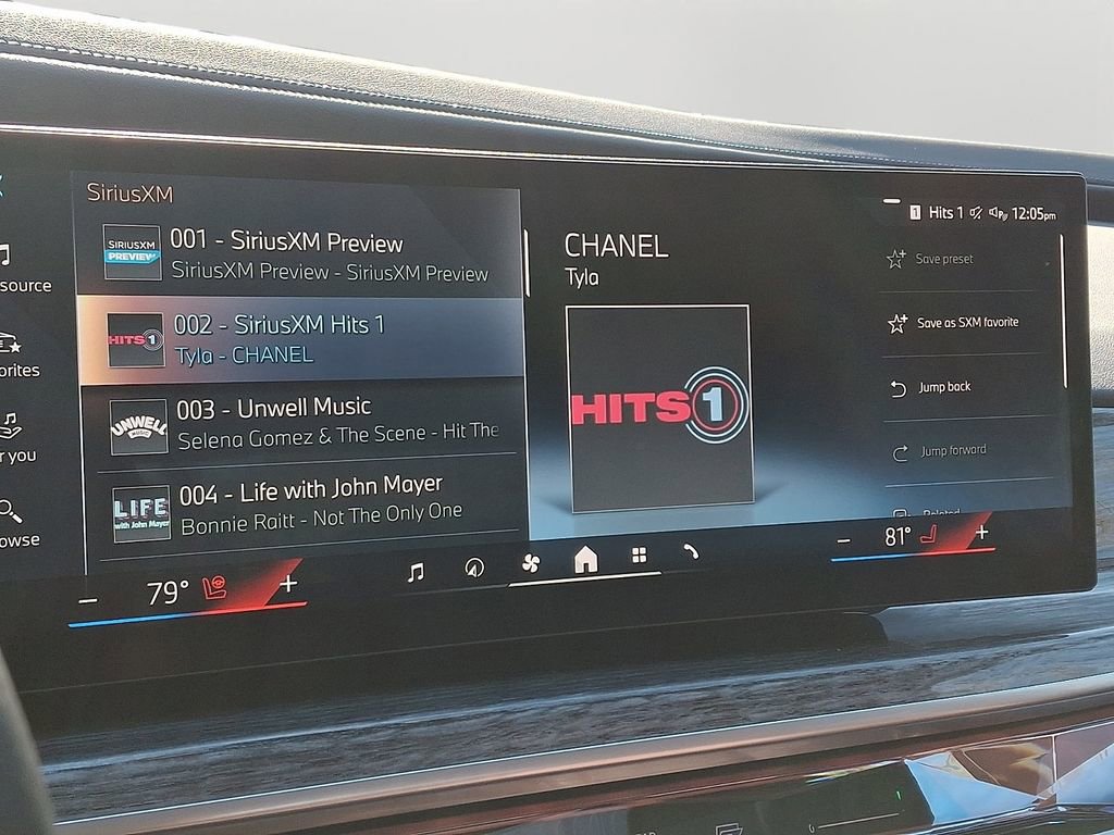 Used 2025 BMW 760i xDrive w/ Executive Package image 19