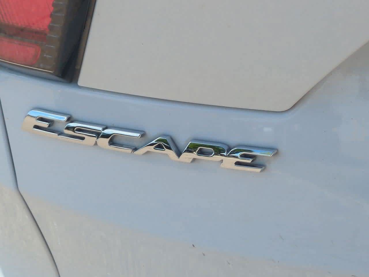 Used 2017 Ford Escape SE AWD/4WD image 12