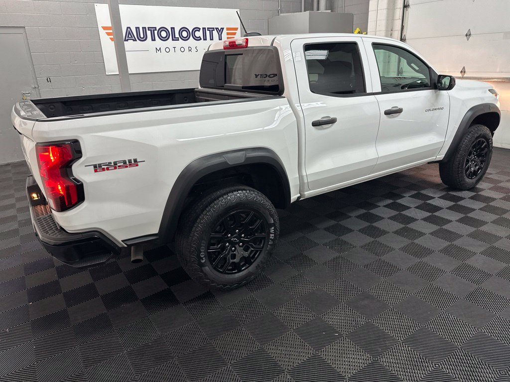 Used 2024 Chevrolet Colorado Trail Boss w/ Advanced Trailering Package AWD/4WD image 10
