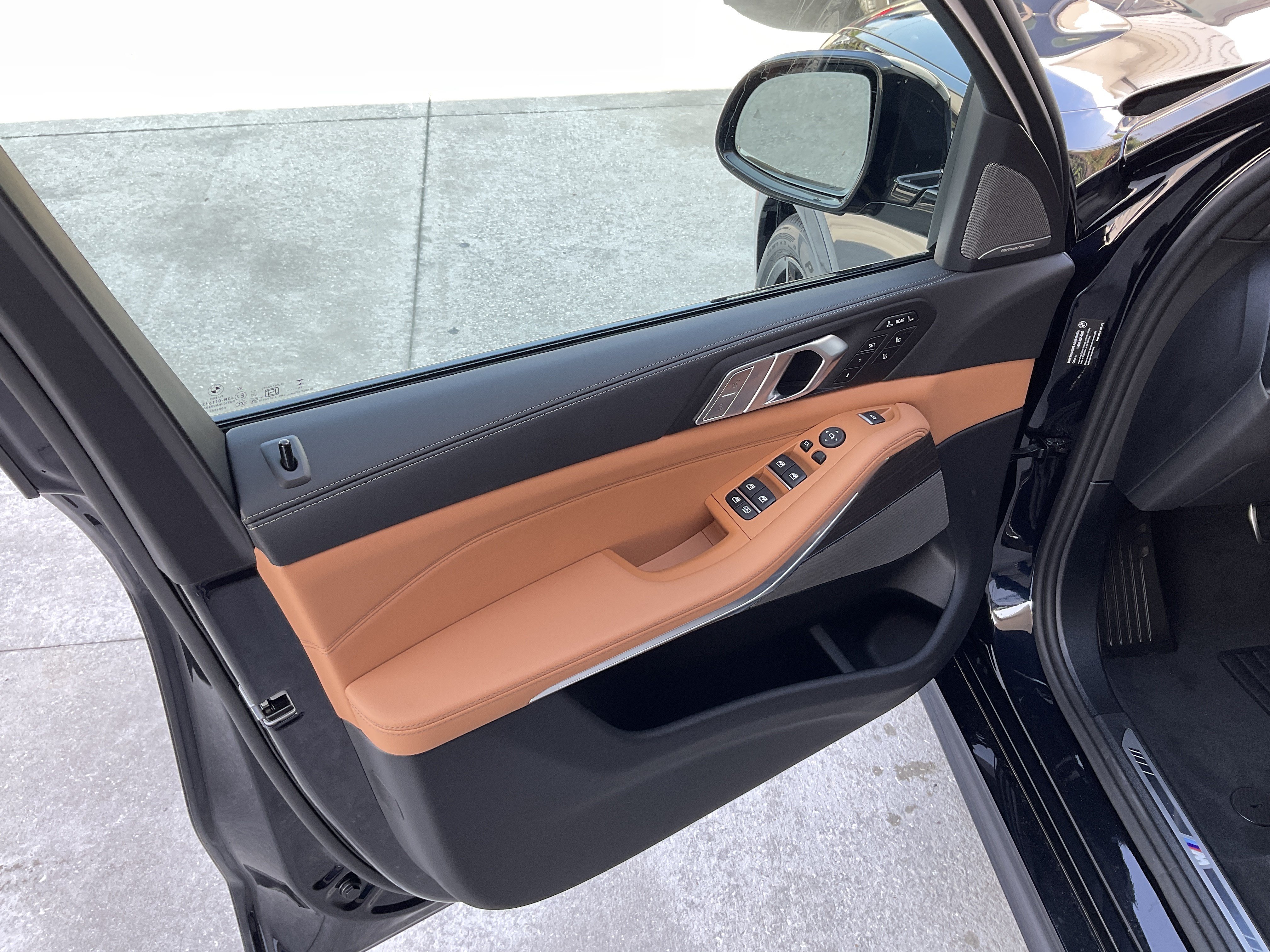 New 2027 BMW X7 xDrive40i w/ Executive Package AWD/4WD image 8