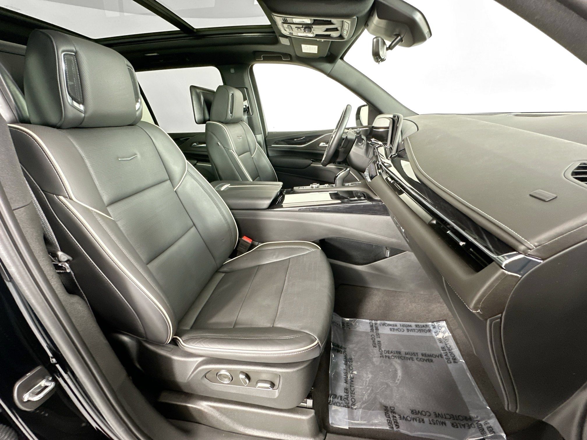 Used 2024 Cadillac Escalade ESV Sport w/ Touring Package AWD/4WD image 30