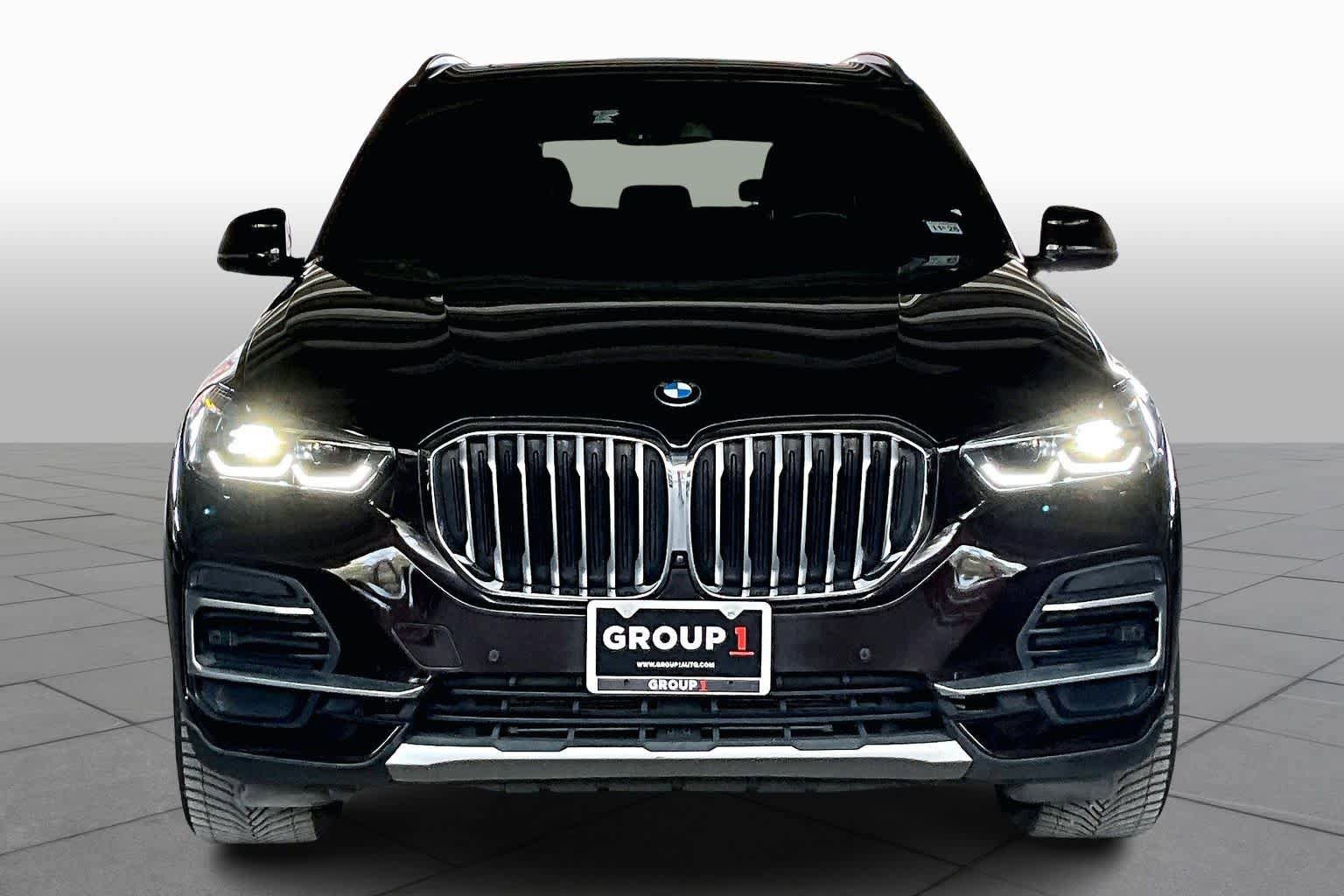 Used 2023 BMW X5 sDrive40i w/ Parking Assistance Package image 3