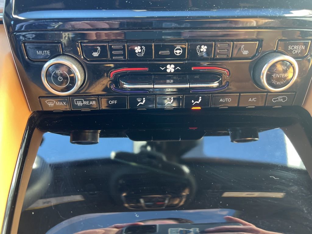 Used 2024 Jeep Grand Cherokee L Summit AWD/4WD image 41