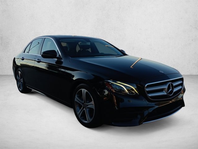 Used 2018 Mercedes-Benz E 300 image 3