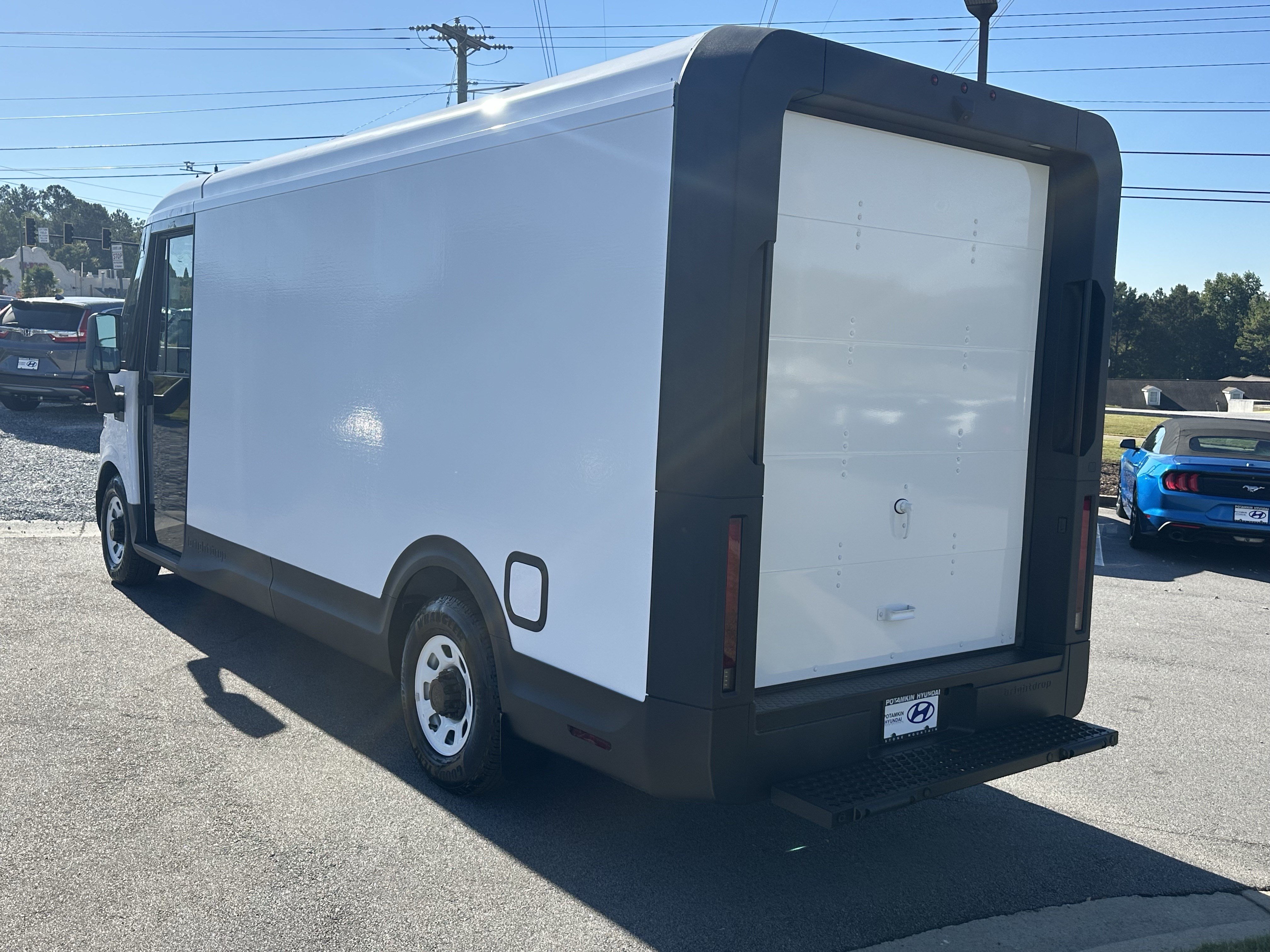 Used 2025 Chevrolet Brightdrop 600 AWD/4WD image 7
