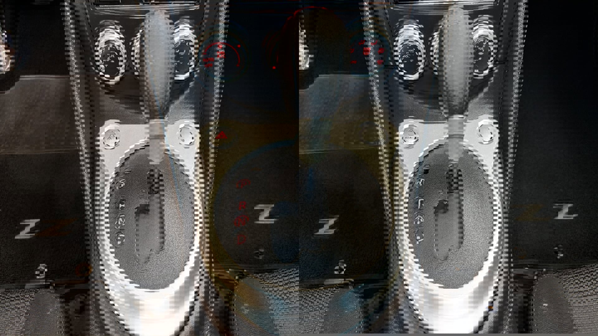 Used 2016 Nissan 370Z Coupe image 23