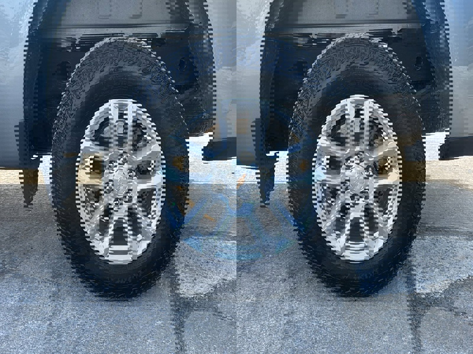 Used 2025 Chevrolet Silverado 1500 LT image 42