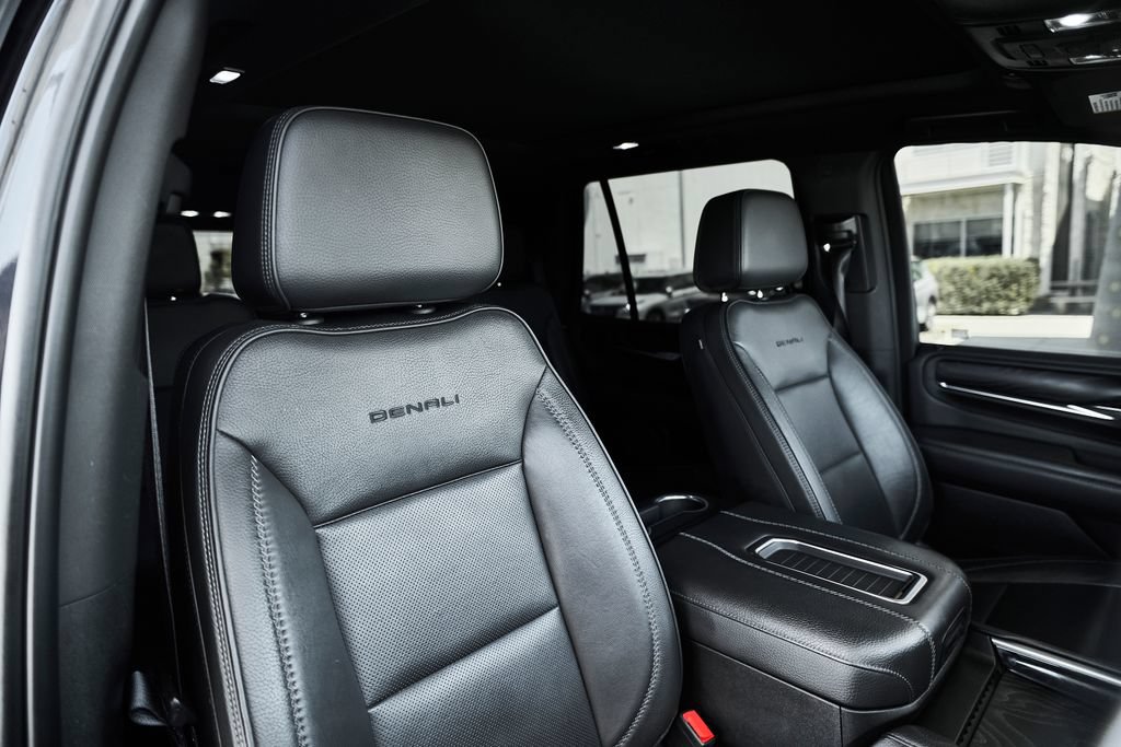 Used 2023 GMC Yukon Denali w/ Max Trailering Package AWD/4WD image 40